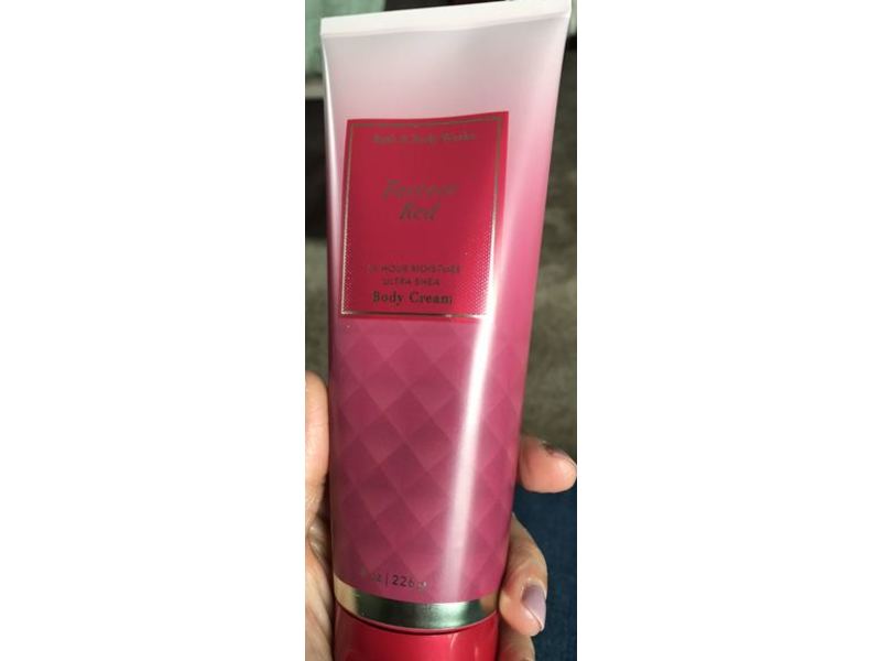 Bath & Body Works Forever Red Ultra Shea Body Cream, 8 oz/226 g