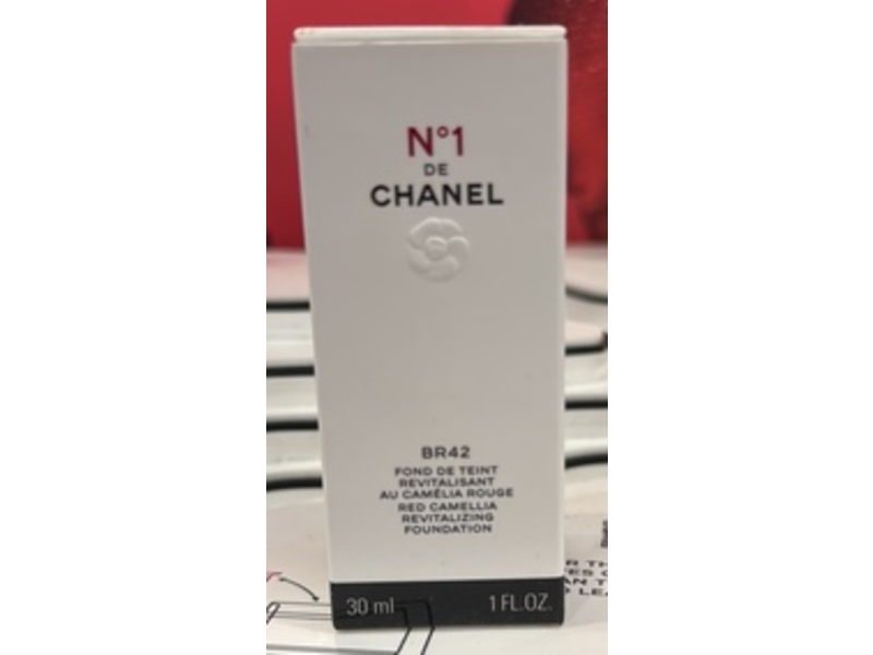 Chanel No.1 Revitalizing Foundation, BR42, 1 fl oz/30 mL