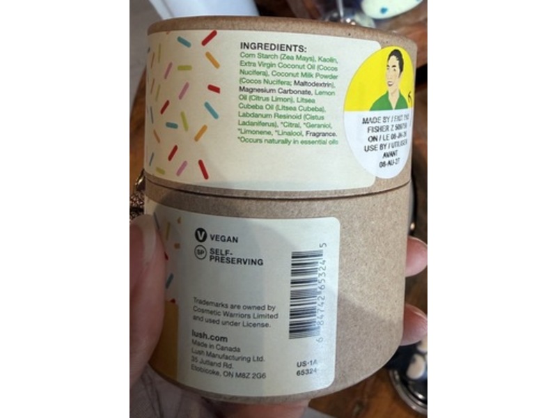 Lush X Pochacco Dusting Powder, 60 g