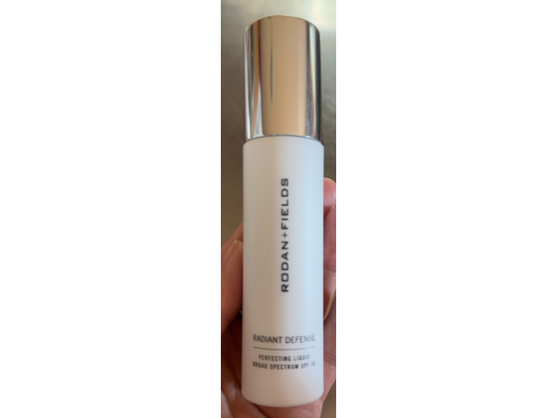 Rodan + Fields Radiant Defense Perfecting Liquid, Beige, 1.69 fl oz/50 mL