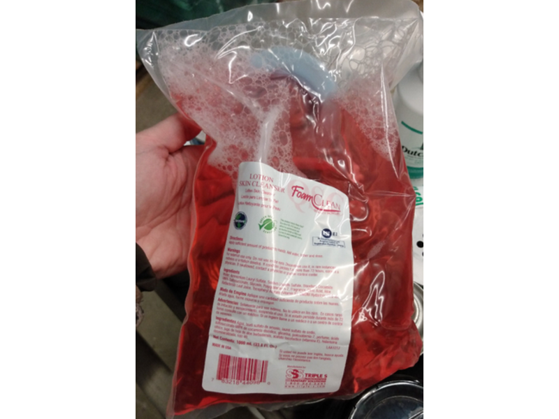 SSS Triples Foam Clean Lotion Skin Cleanser, 33.8 fl oz/1000 mL