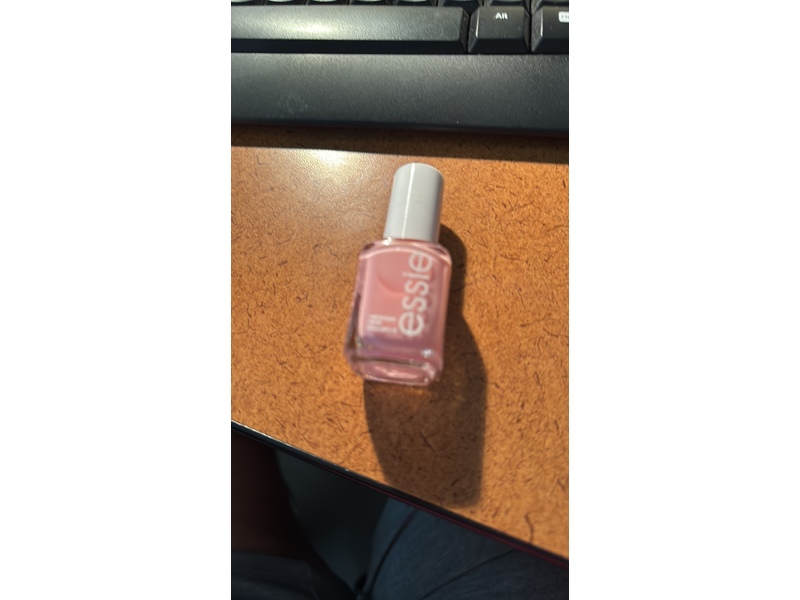 Essie Nail Lacquer, 633 Sheer Pale Pink, 4.6 fl oz/13.5 mL