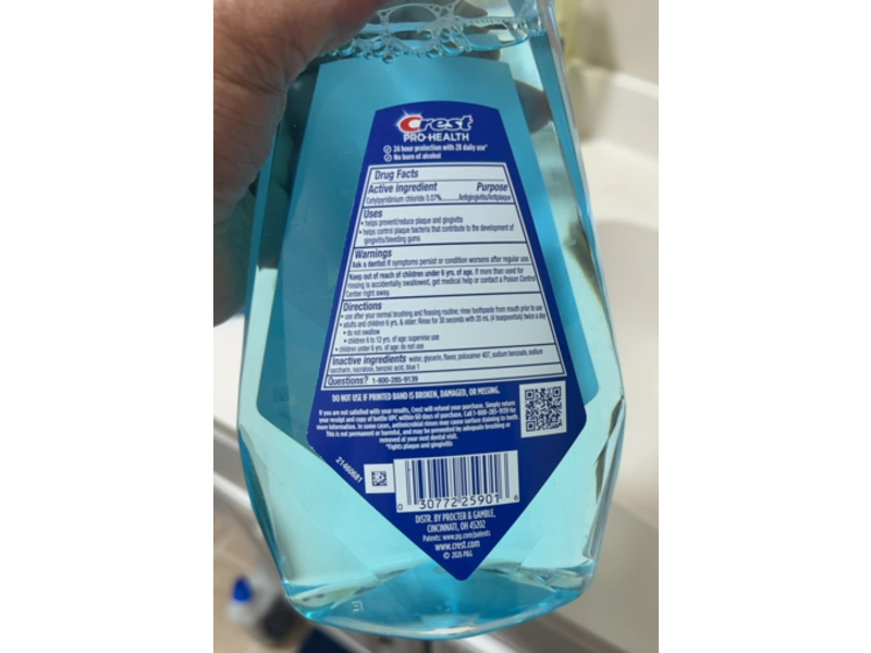 Crest Pro-Health Complete Clean Antiplaque Mouthwash, Clean Mint, 33.8 fl oz/1 L