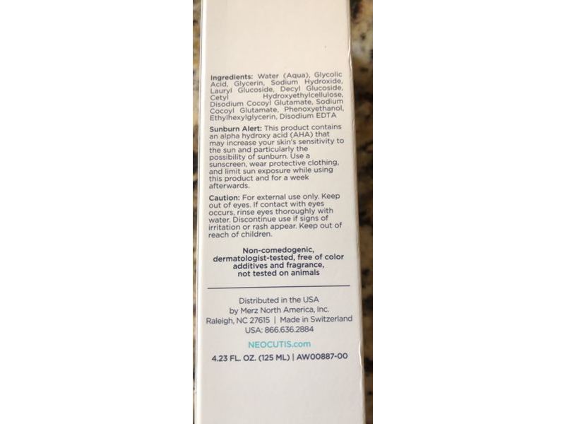 Neocutis Neo Cleanse Exfoliating Cleanser, 4.23 fl oz/125 ml