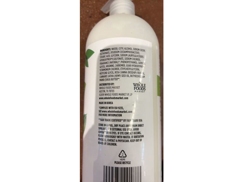 365 Whole Foods Market Moisturizing Body Wash, Aloe & White Tea, 32 fl oz/946 mL