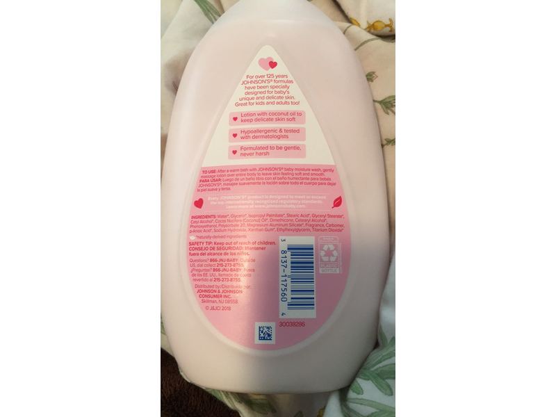 johnson's moisturizing baby lotion with coconut oil