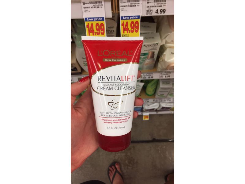 L'Oreal Paris RevitaLift Radiant Smoothing Cream Cleanser, 5 Fl Oz. Total.