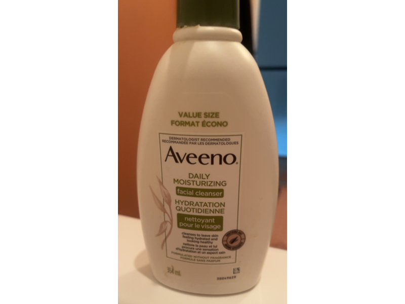 Aveeno Daily Moisturizing Facial Cleanser, 354 mL
