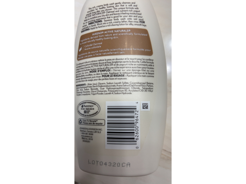 Aveeno Daily Moisturizing Yogurt Body Wash, Vanilla & Oats, 354 mL