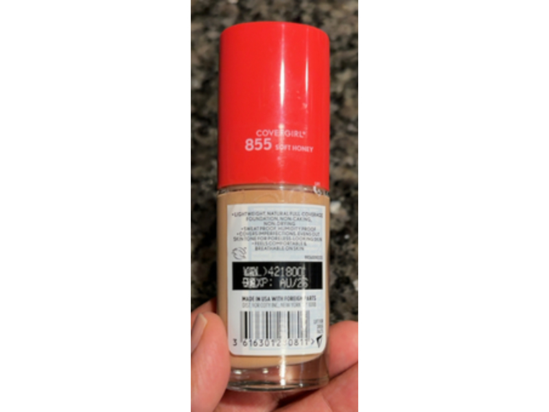 Covergirl Outlast Extreme Wear Sunscreen Liquid Foundation, 855 Soft Honey, 1 fl oz/30 mL