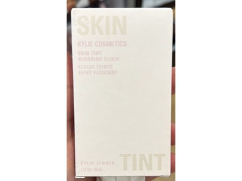 Kylie Cosmetics Skin Tint Blurring Elixir, 6.5WN, 1 fl oz/30 mL