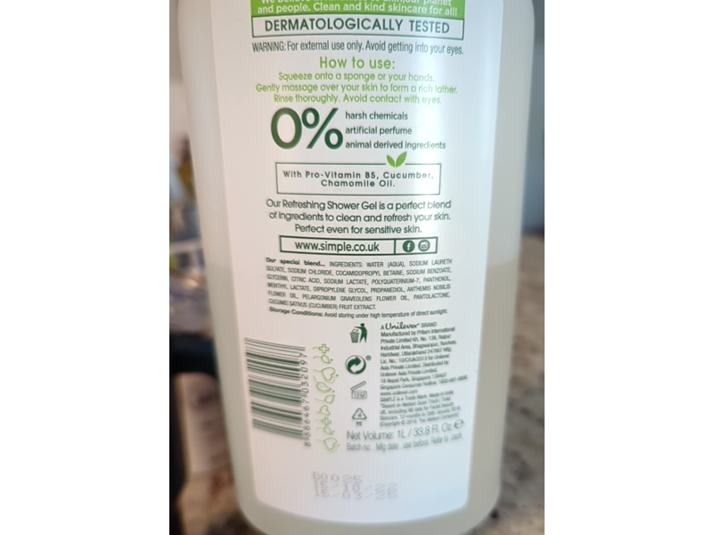 Simple Refreshing Shower Gel, 33.8 fl oz/1 L