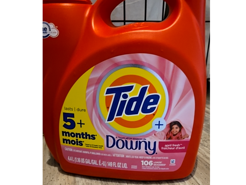 Tide Liquid Laundry Detergent, April Fresh, 106 Loads, 149 fl oz/4.4 L