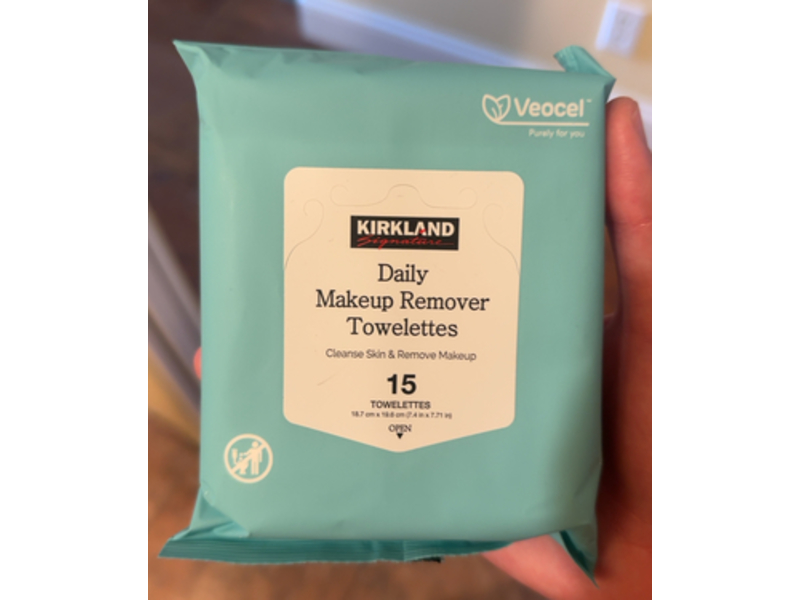 Kirkland Signature Daily Makeup Remover Towelettes, 15 Count
