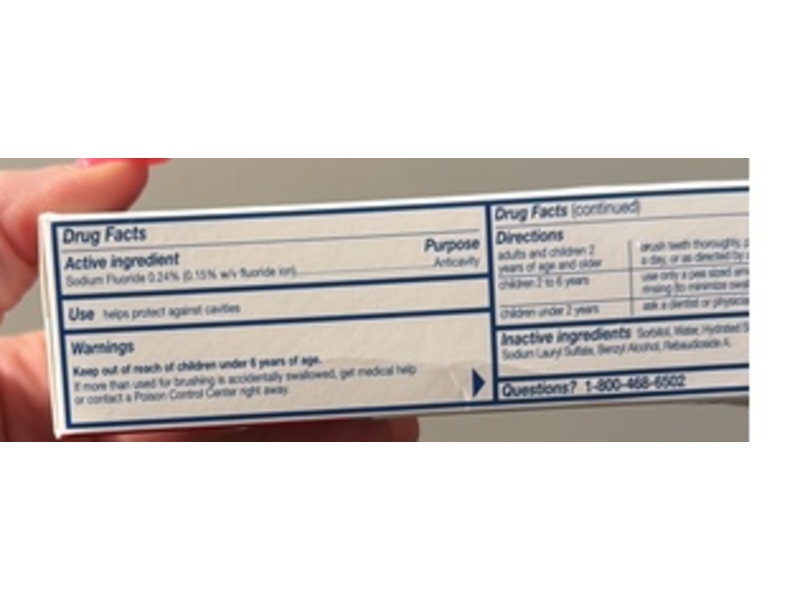 Colgate Anticavity Fluoride Toothpaste, Clear Gel Peppermint, 4.6 oz/130 g, Pack Of 2