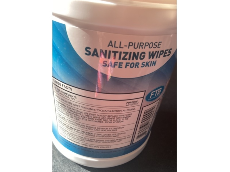 Grab & Go All Purpose Sanitizing Wipes, 100 Count