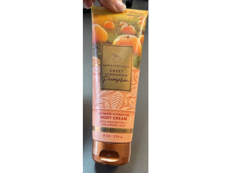 Bath & Body Works Hydration Body Cream, Sweet Cinnamon Pumpkin, 8 oz/226 g
