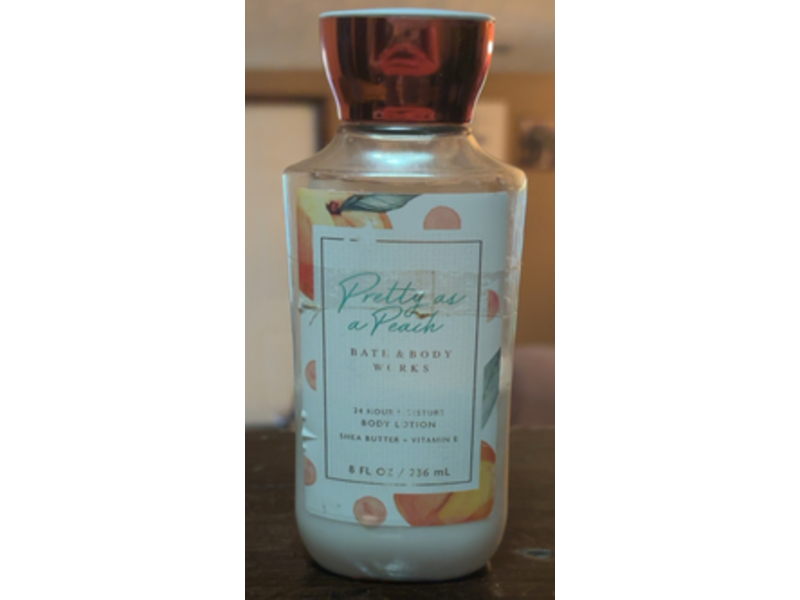 Bath & Body Works Pretty As A Peach Body Lotion, Shea Butter + Vitamin E, 8 fl oz/236 mL