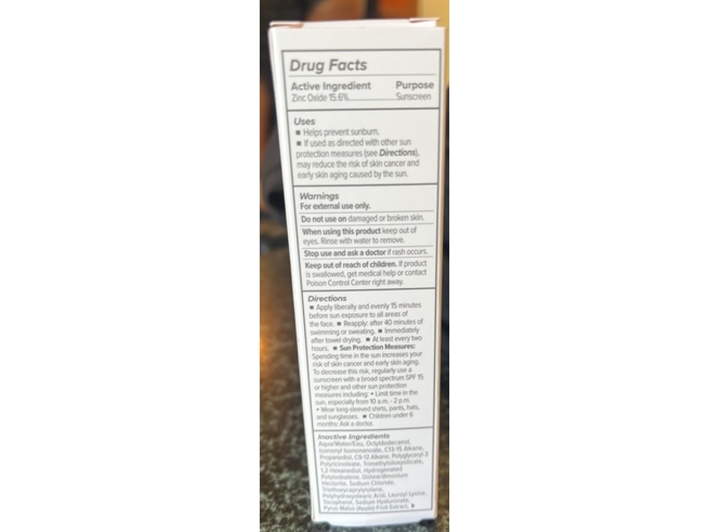 Jane Iredale Skintuition Radiance-Boosting Liquid Foundation, 26 Light, SPF 30, 1 fl oz/30 mL