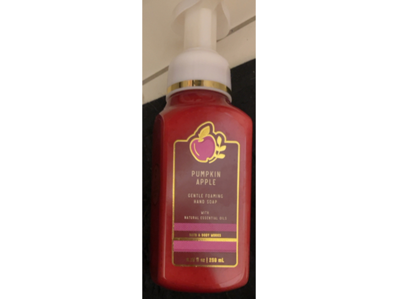 Bath & Body Works Gentle Foaming Hand Soap, Pumpkin Apple, 259 mL, Pack Of 2