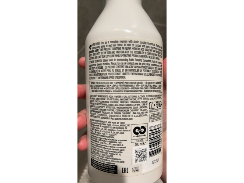 Redken Acidic Bonding Concentrate Conditioner, 16.9 fl oz/500 mL