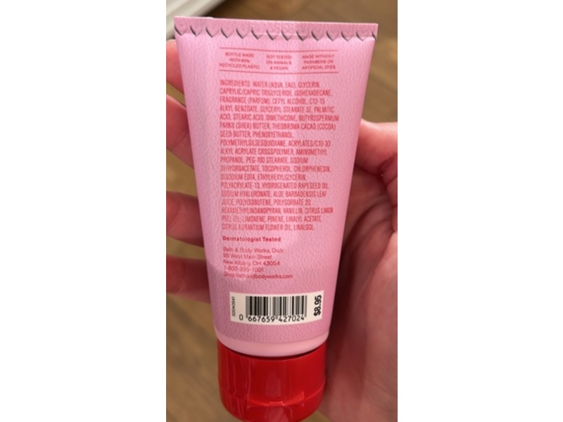 Bath & Body Works Ultimate Hydration Body Cream , Strawberry Pound Cake, 2.5 oz/70 g