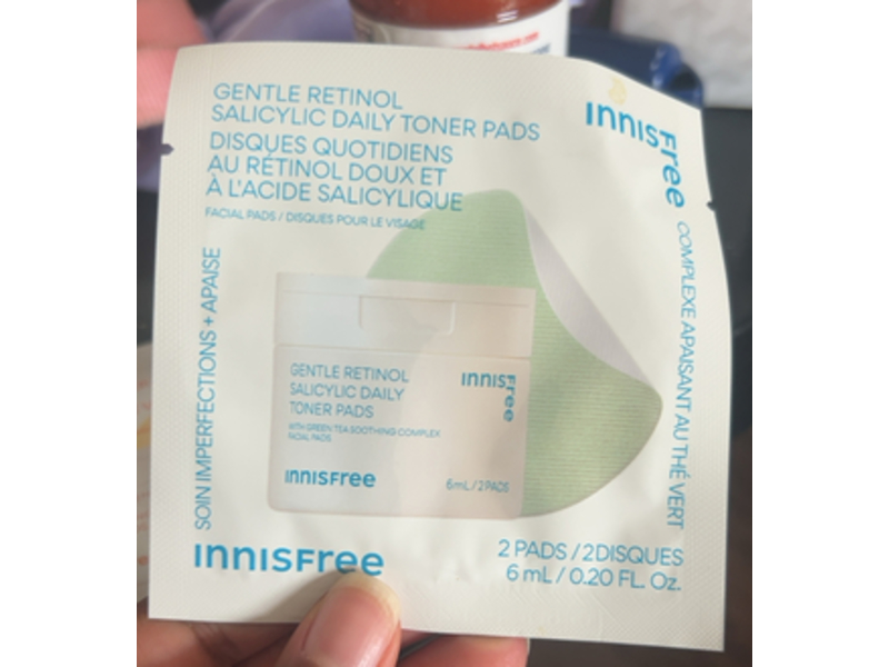 Innisfree Gentle Retinol Salicylic Daily Toner Pads, 0.20 fl oz/6 mL, 2 Count