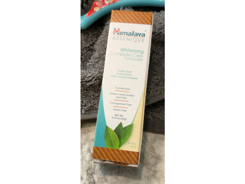 Himalaya Whitening Complete Care Toothpaste, Simply Mint, 0.75 oz/21 g