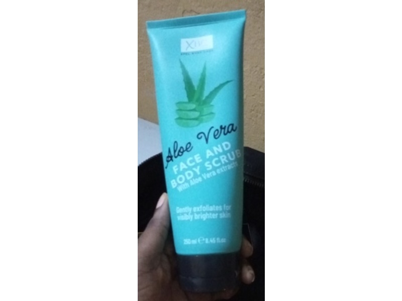 Xbc Face & Body Scrub, Aloe Vera Extracts, 8.45 fl oz/250 mL