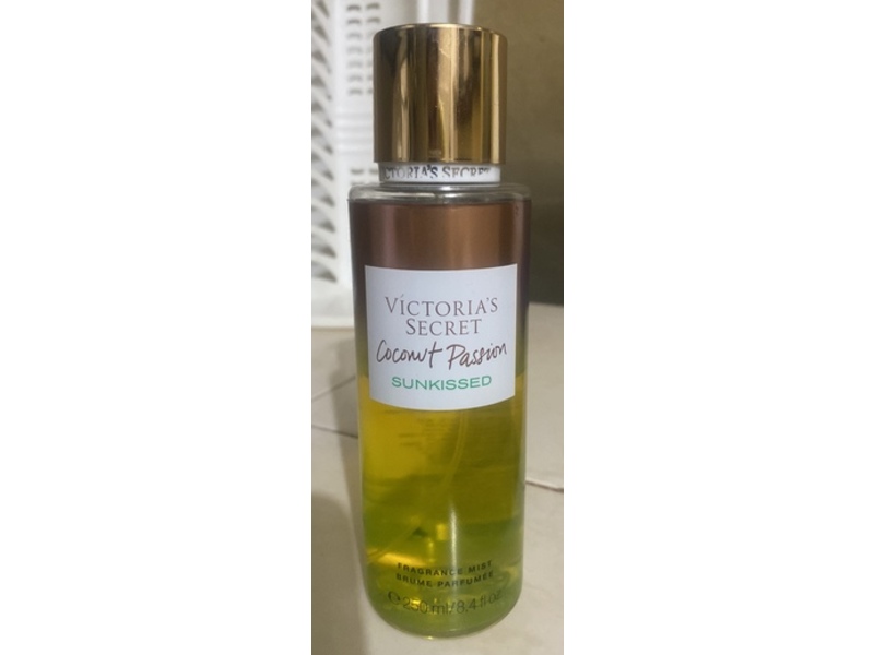 Victoria's Secret Sunkissed Fragrance Mist, Coconut Passion, 8.4 fl oz/250 mL