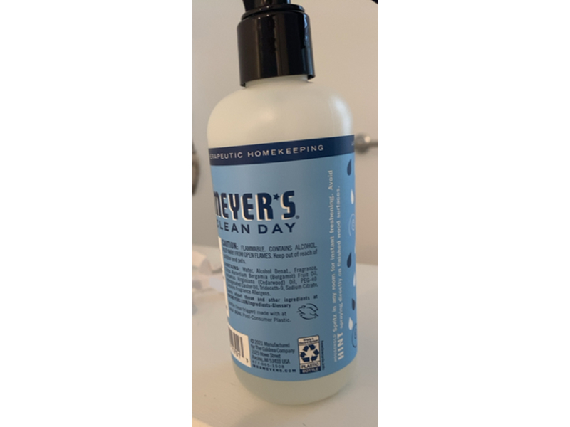 Mrs. Meyer's Clean Day Room Freshener, Rain Water Scent, 8 fl oz/236 mL