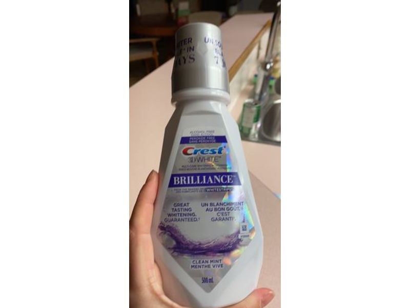 Crest 3D White Brilliance Whitening Mouthwash, Clean Mint, 500 mL