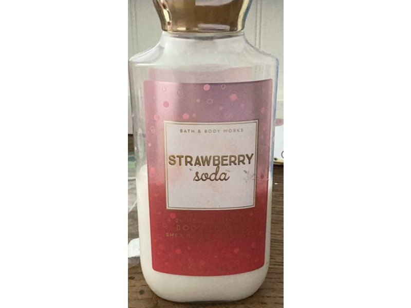 Bath & Body Works Body Lotion, Strawberry Soda, 8 fl oz/236 mL