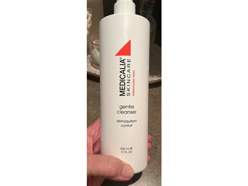 Madicalia Skincare Gentle Cleanser, 17 fl oz/500 mL
