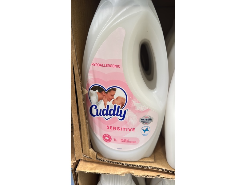 Cuddly Fabric Conditioner, Sensitive, 1 L