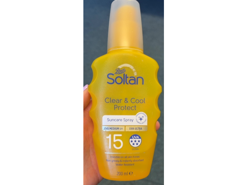 Boots Soltan Clear & Cool Protect Sunscreen Spray, SPF 15, 200 mL
