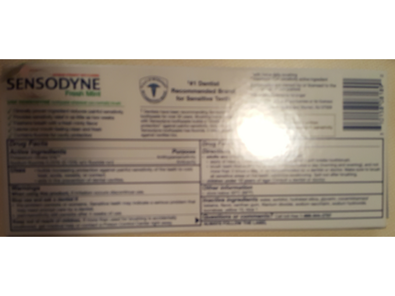 Sensodyne Maximum Strength Toothpaste, Sensitive Teeth, Fresh Mint, 8 oz/226 g, Twin Value Pack