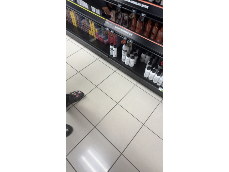 Clairol Professional Beautiful Collection Moisturizing Color Semi - Permanent Color, B01N Light Natural Blonde, 3 fl oz/88 mL