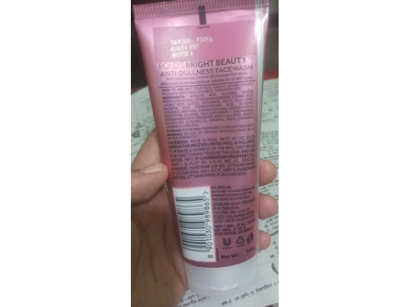 Pond's Bright Beauty Anti Dullness Facewash, Vitamin 3, 100 g