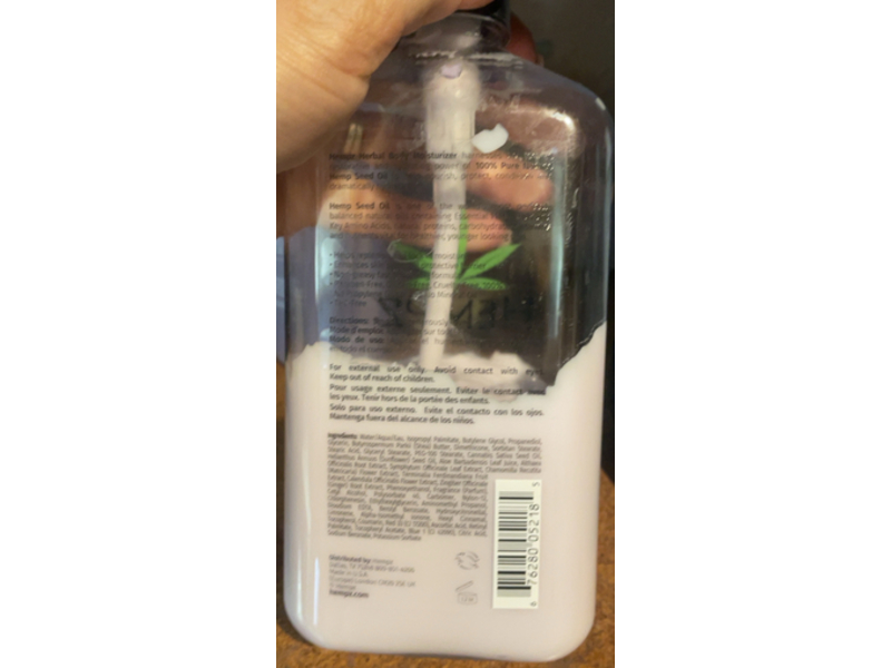 Hempz Hydrate + Soothe Herbal Body Moisturizer, Vanilla Plum, 17 fl oz/500 mL