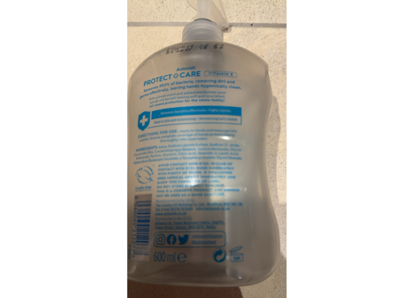 Astonish Protect + Care Anti - Bacterial Handwash, Vitamin E, 600 mL