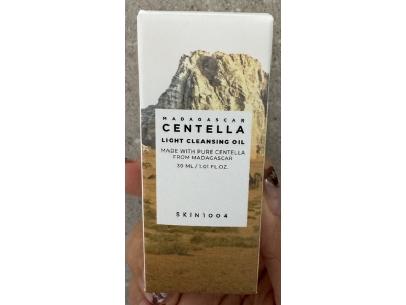 Skin1004 Light Cleansing Oil, Madagascar Centella, 1.01 fl oz/30 mL