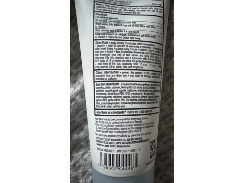Walgreens Sheer Lotion Sunscreen, SPF 70, 5 fl oz/148 mL