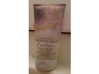 Bath & Body Works Exfoliating Glow Body Scrub, Snowflakes & Cashmere, 7.4 oz/210 g - thumbnail 2