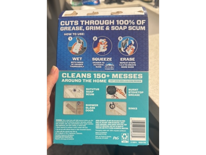 Mr. Clean 2-In-1 Built-In Cleaner Magic Eraser Pads, Fresh, 3 Count