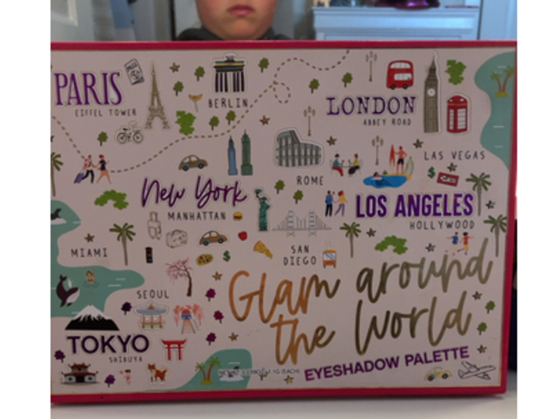 BC Glam Around The World Eyeshadow Palette, 0.039 oz/1.1 g