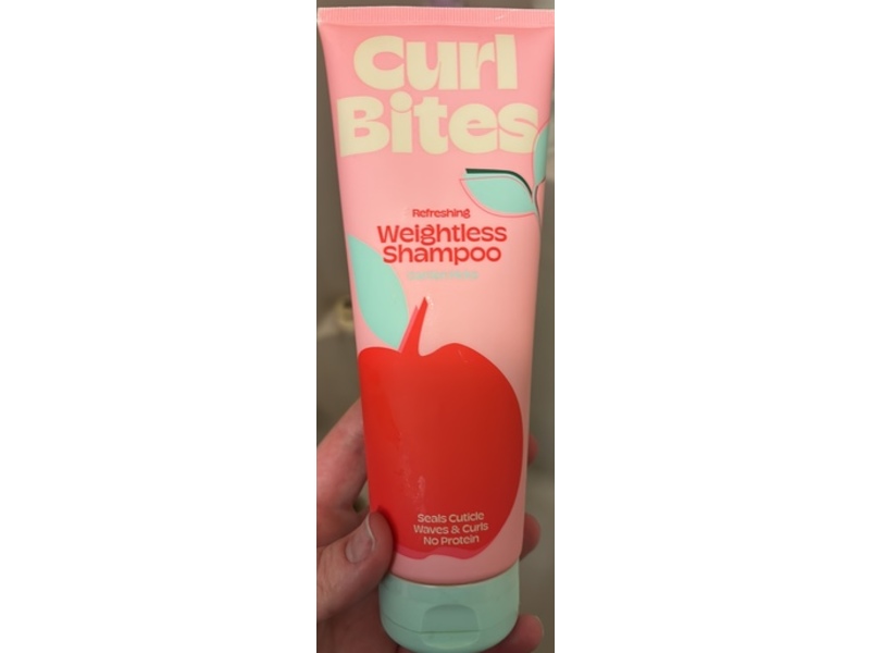Curl Bites Refreshing Weightless Shampoo, 250 mL