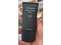 Neutrogena Shine Control Primer, 1 fl oz/30 mL - thumbnail 2