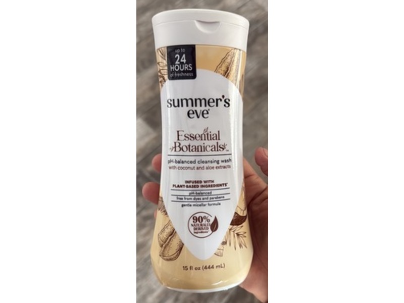 Summer’s Eve Essential Botanicals pH-Balanced Cleansing Wash, Coconut+Aloe, 15 fl oz/444 mL