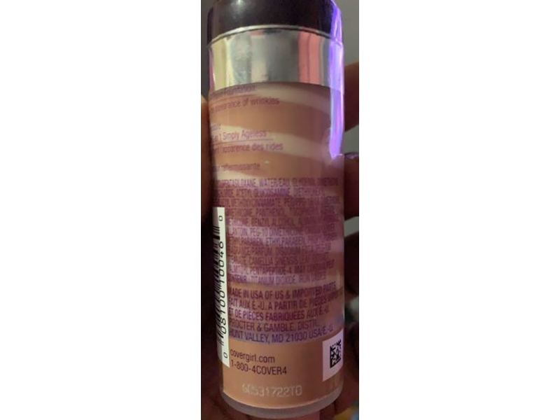 CoverGirl + Olay Simply Ageless 3-in-1 Liquid Foundation, 260 Classic Tan, 1 fl oz/30 mL